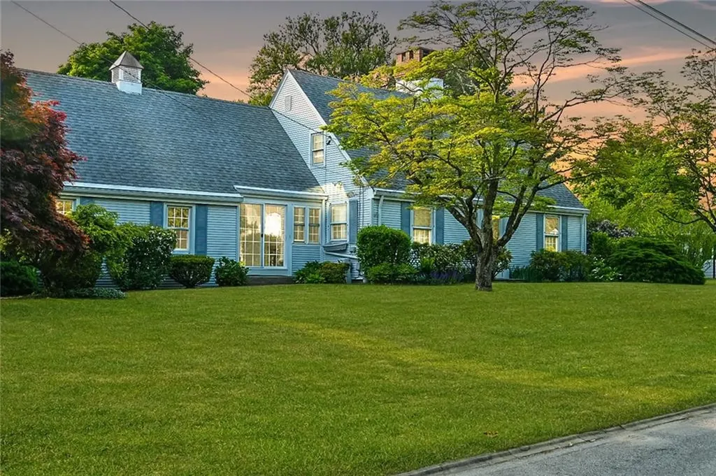 25 Pequot Road Pawtucket RI 02861