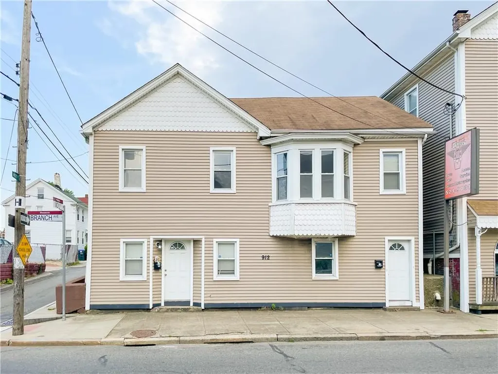912 Branch Avenue Providence RI 02904