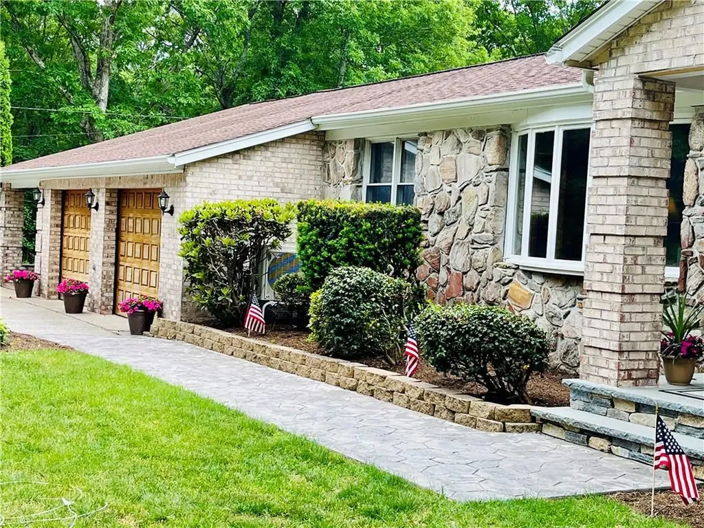 686 Plainfield Pike Scituate RI 02857