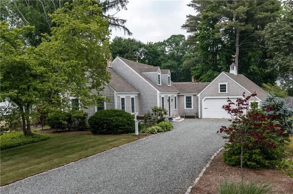 15 Harwood Road East Greenwich RI 02818