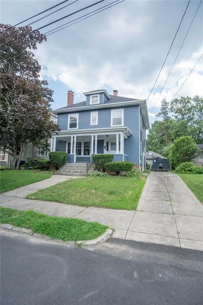 80 Bluff Avenue Cranston RI 02905