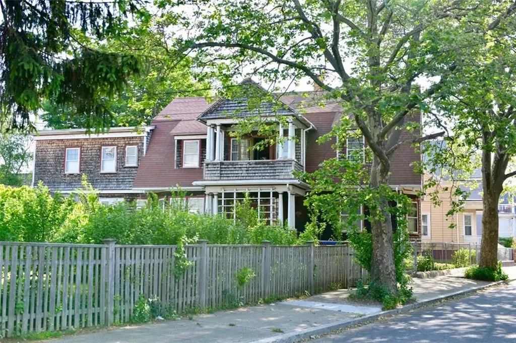 201 Baker Street Providence RI 02905