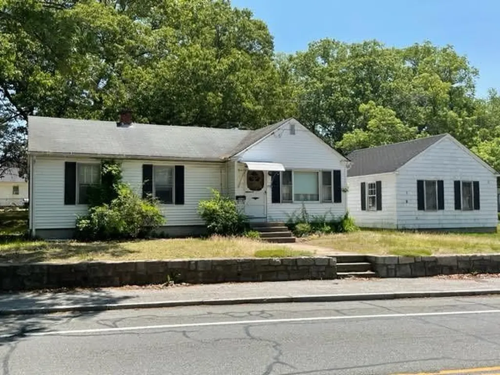 218 Fairview Avenue Coventry RI 02816