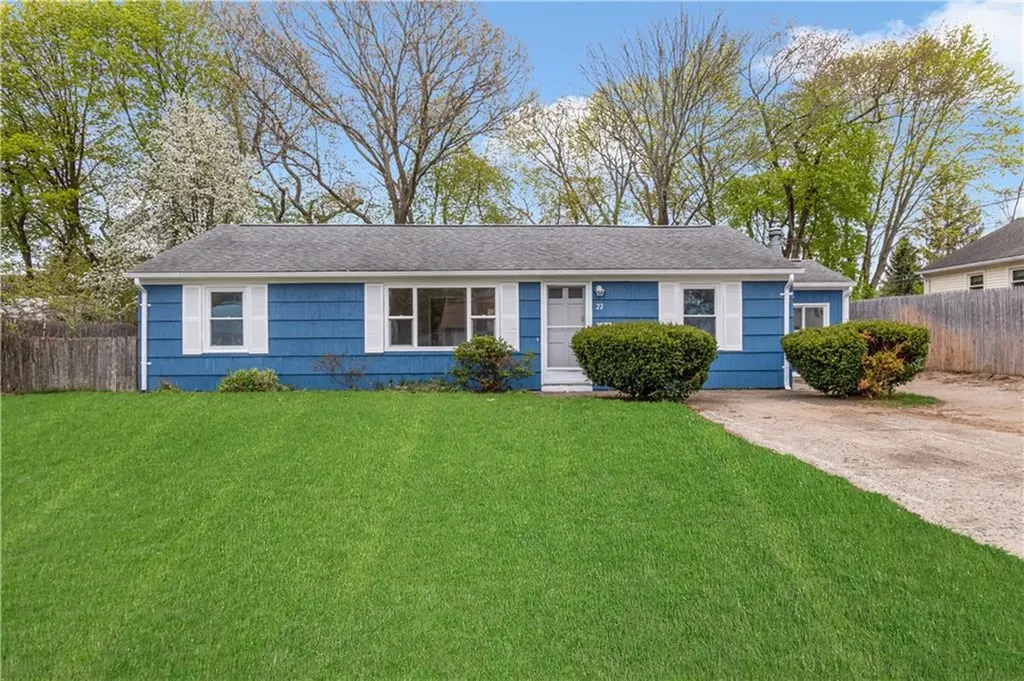 22 Dunbar Court Warwick RI 02886