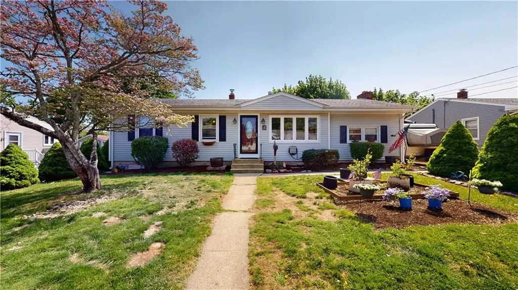 46 Lorraine Avenue Coventry RI 02816
