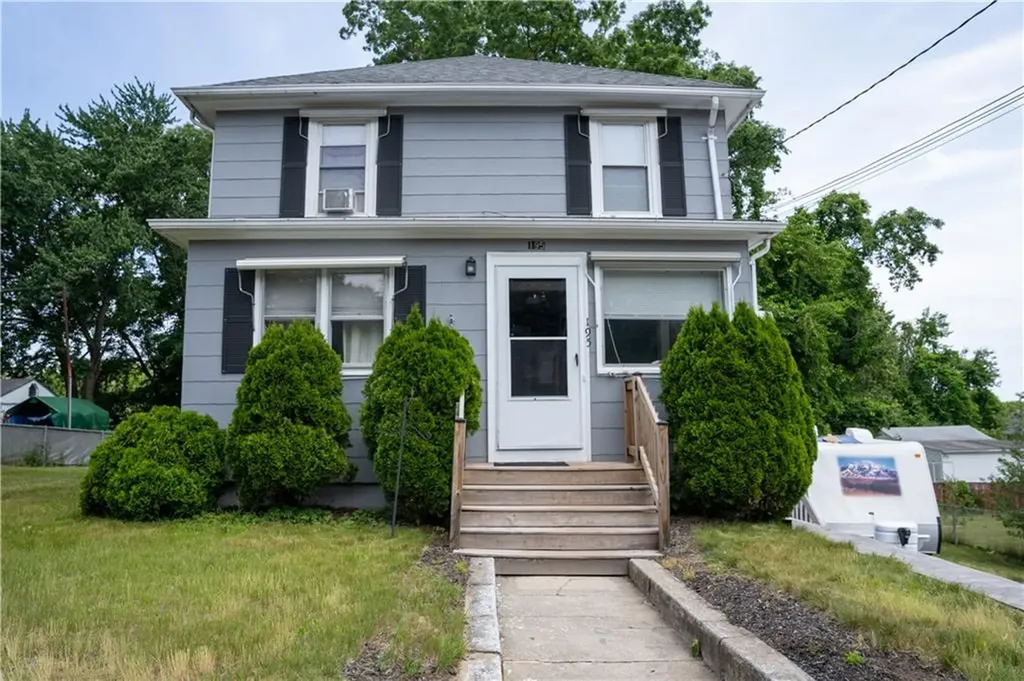 195 Andrews Avenue West Warwick RI 02893