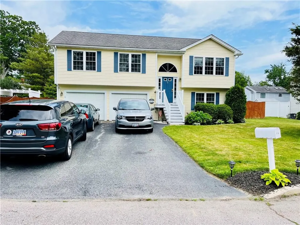 44 Mckay Court Warwick RI 02889