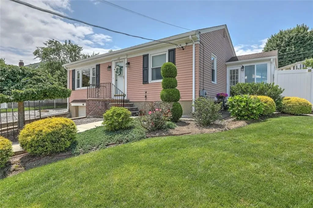 155 Curry Road Cranston RI 02920