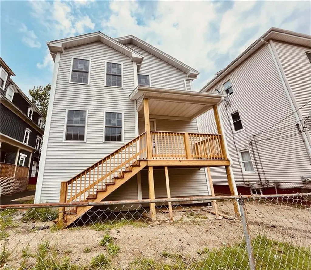 15 Sackett Street Providence RI 02907
