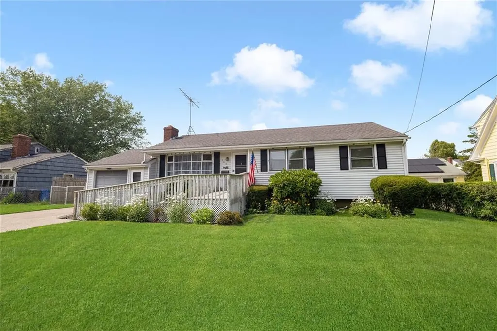 163 Chases Lane Middletown RI 02842