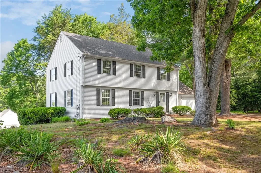 12 Ryder Lane Cumberland RI 02864