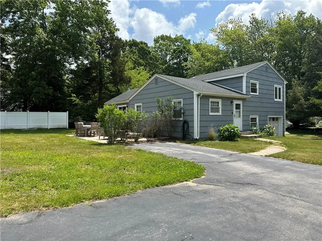 34 Wagner Road Westerly RI 02891