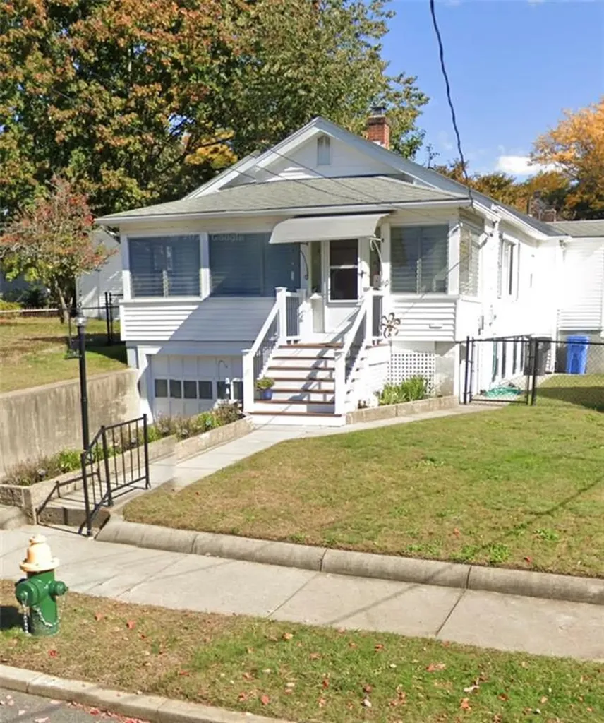 60 Boxwood Avenue Cranston RI 02910