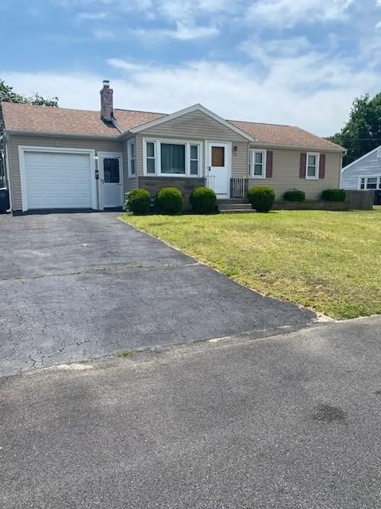 30 Amherst Road Warwick RI 02889