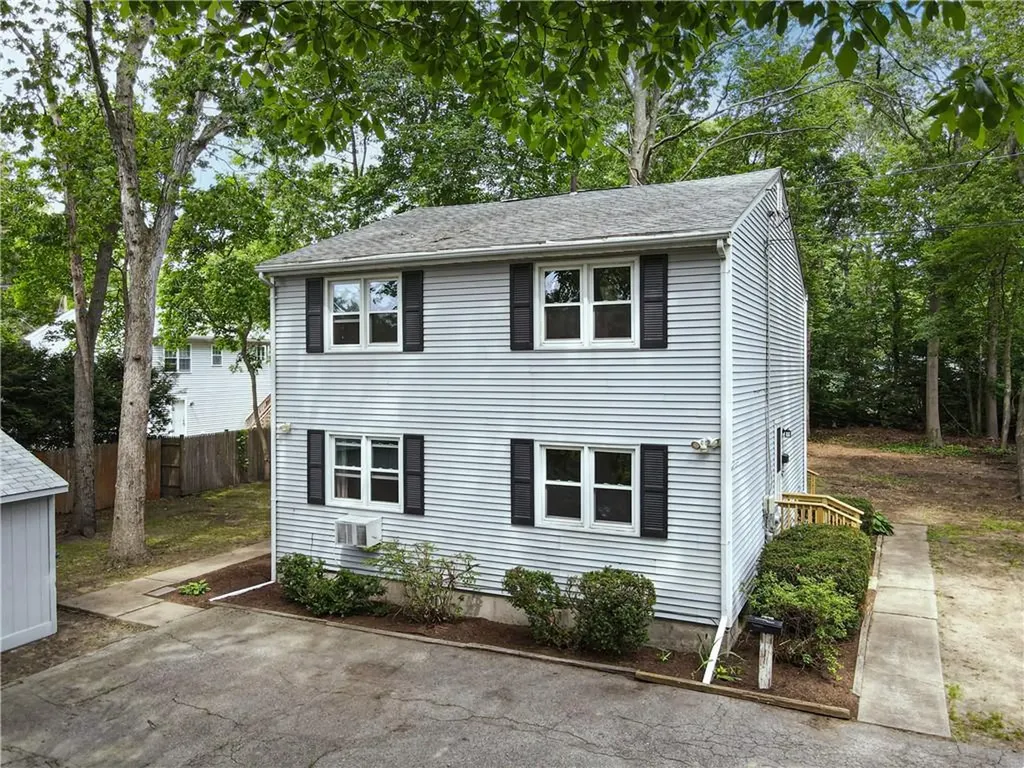 3 Lyndale Avenue Warwick RI 02889