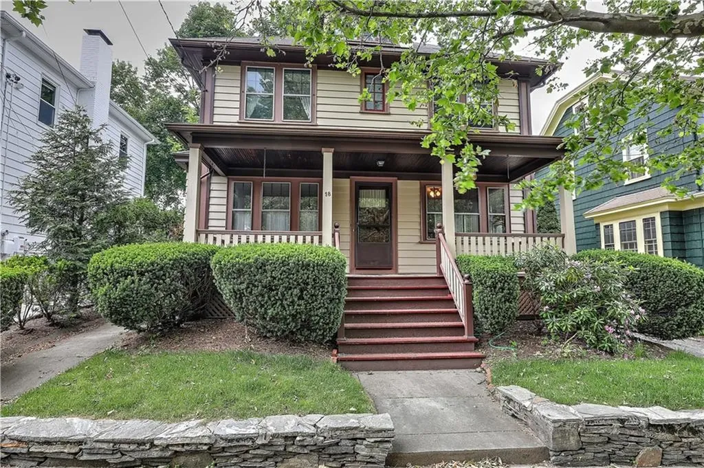 18 Savoy Street Providence RI 02906