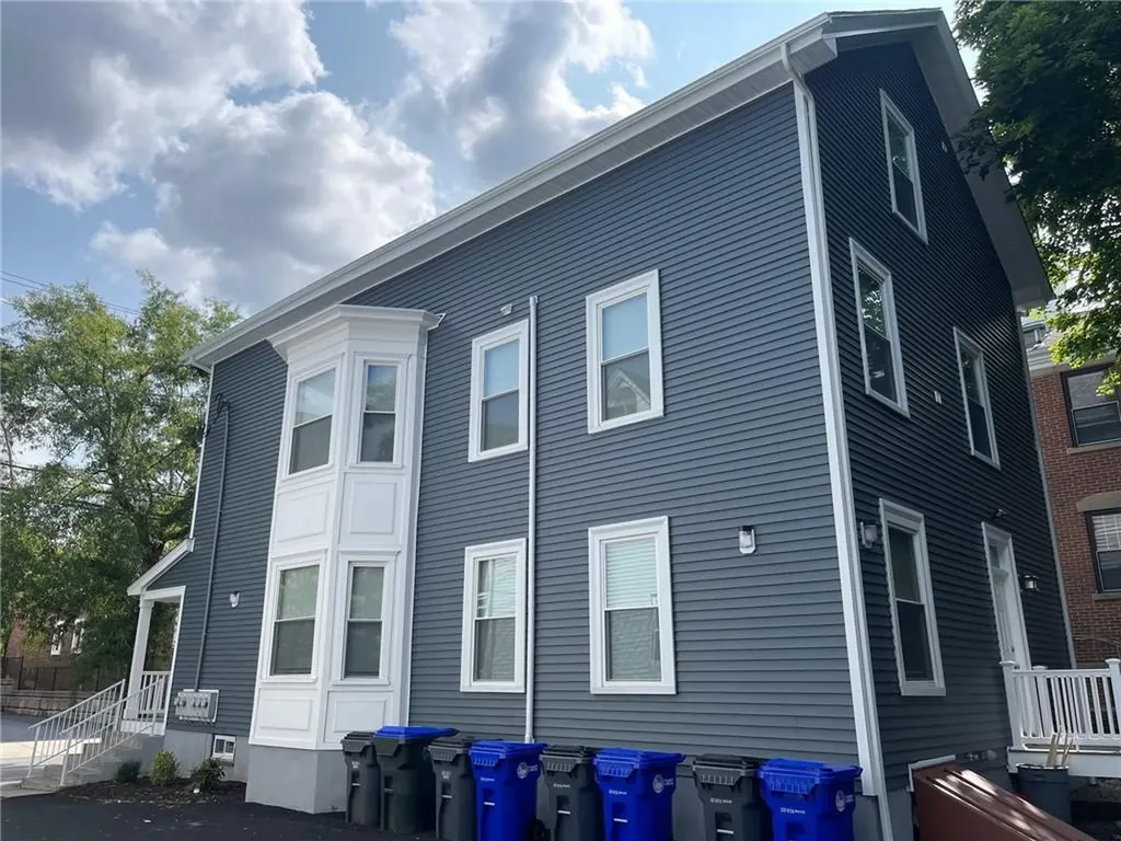 118 Pitman Street Providence RI 02906