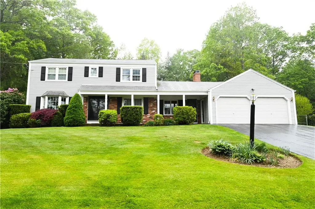 48 Countryside Drive Cumberland RI 02864