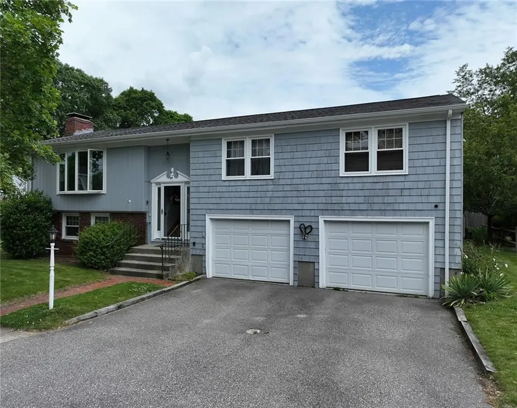 88 Betsey Williams Drive Cranston RI 02905