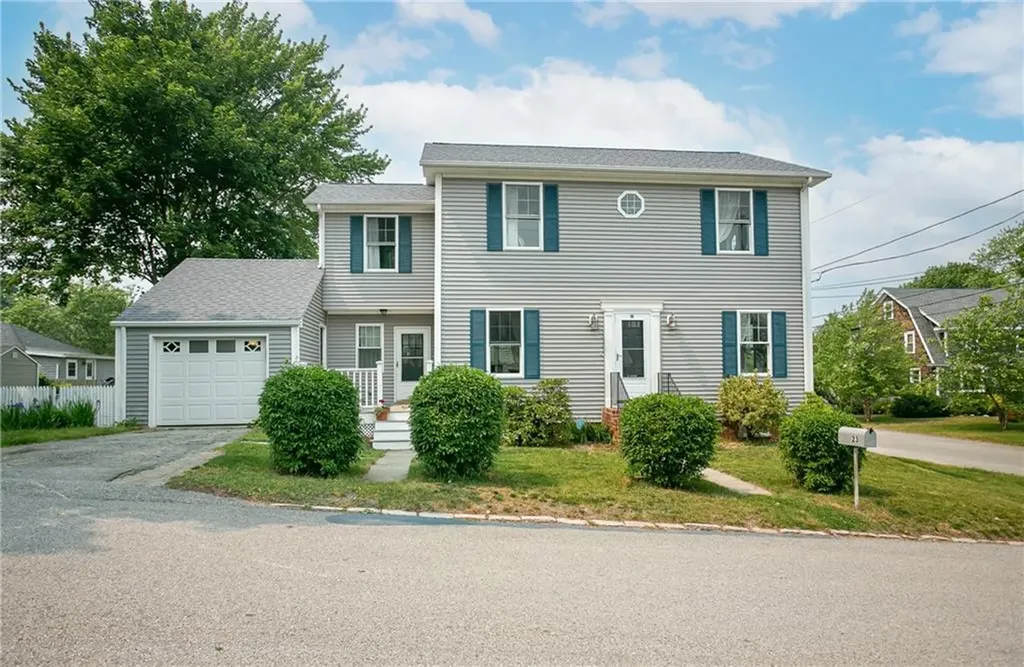 23 Harding Avenue Warren RI 02885