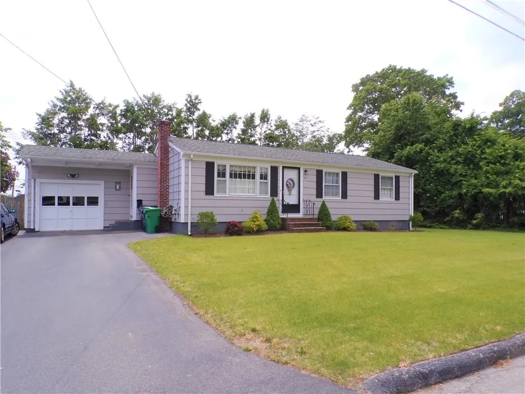 66 Hobbs Road Warwick RI 02889