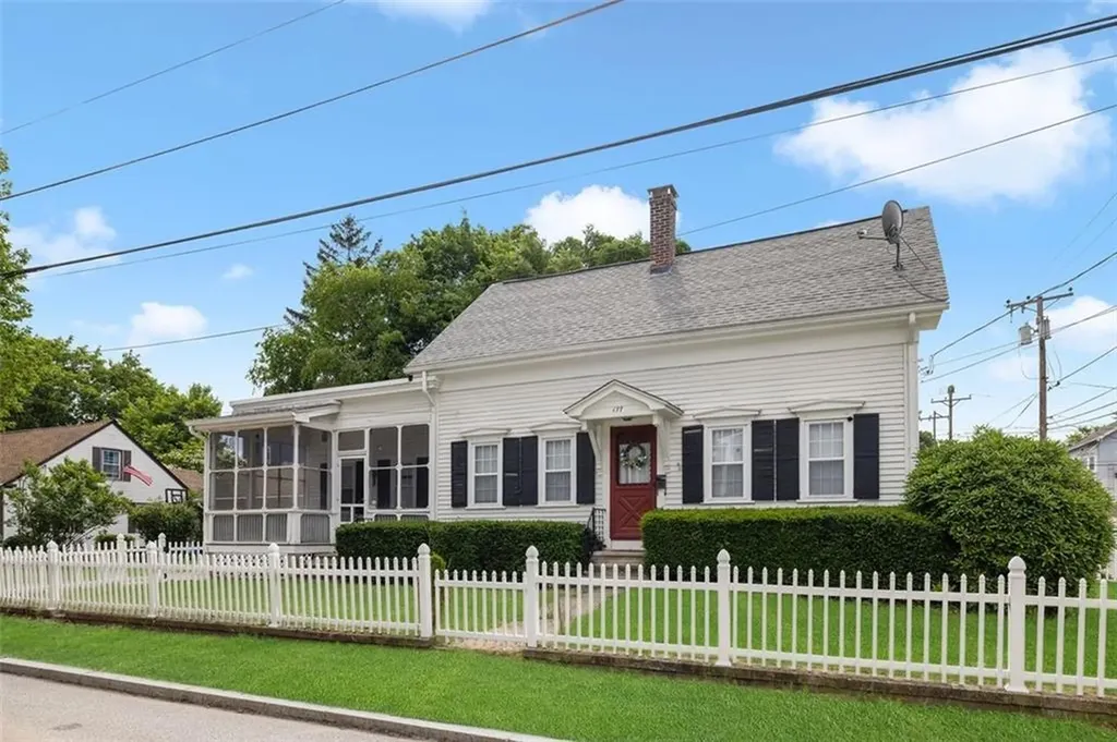 177 Jenckes Street Woonsocket RI 02895
