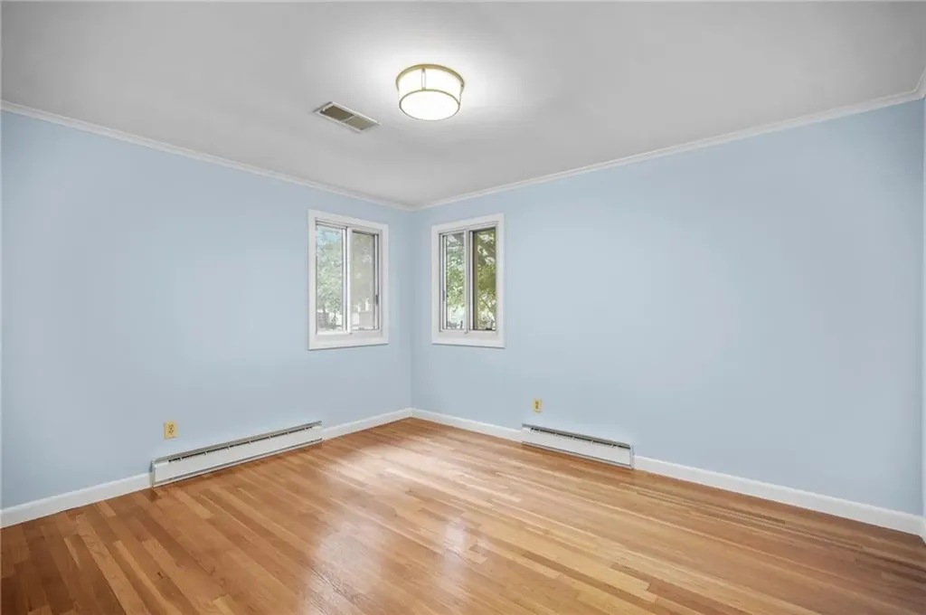 77 Kentucky Avenue Warwick RI 02888