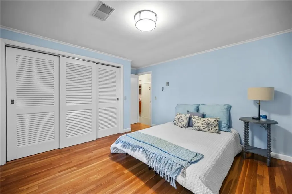 77 Kentucky Avenue Warwick RI 02888