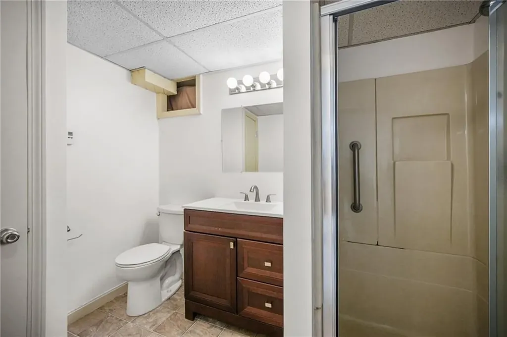 77 Kentucky Avenue Warwick RI 02888