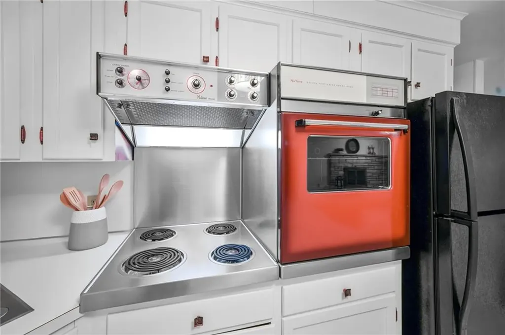 77 Kentucky Avenue Warwick RI 02888