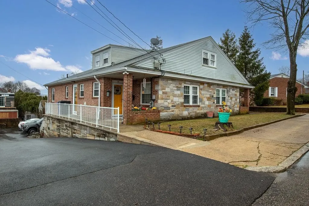 8 Jane Street North Providence RI 02904