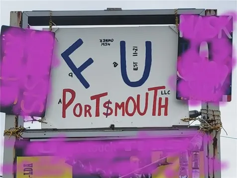 1074 East Main Road Portsmouth RI 02871