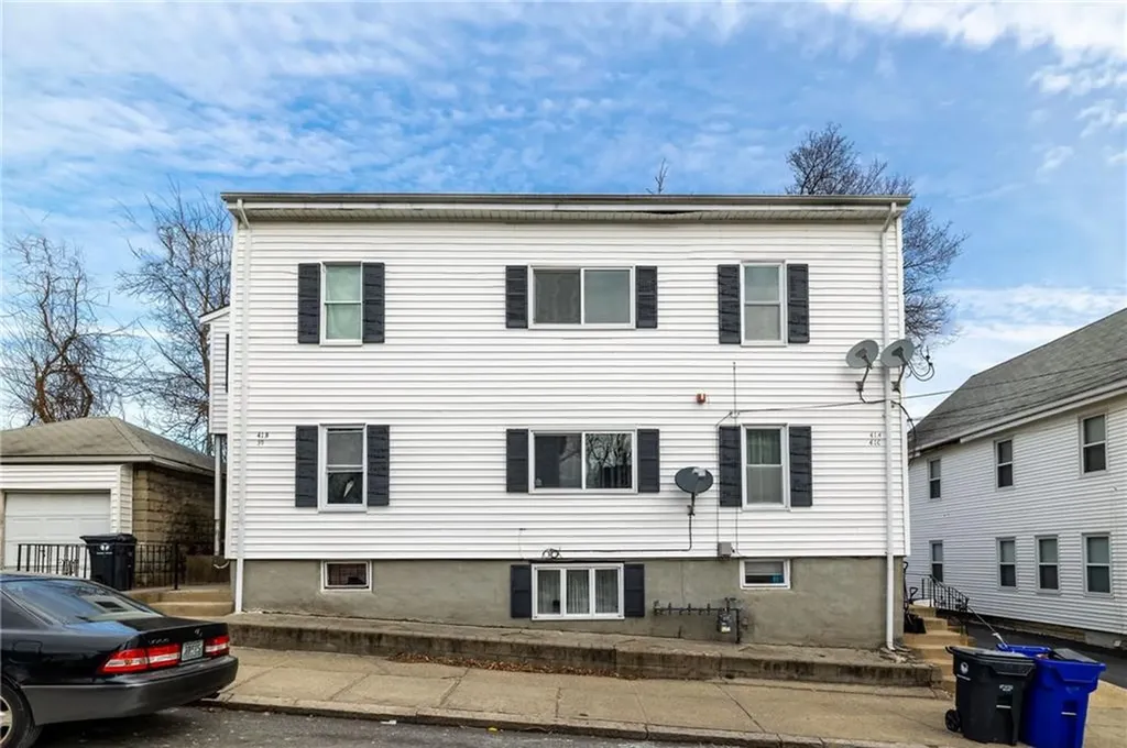 39 Highland Street Pawtucket RI 02860