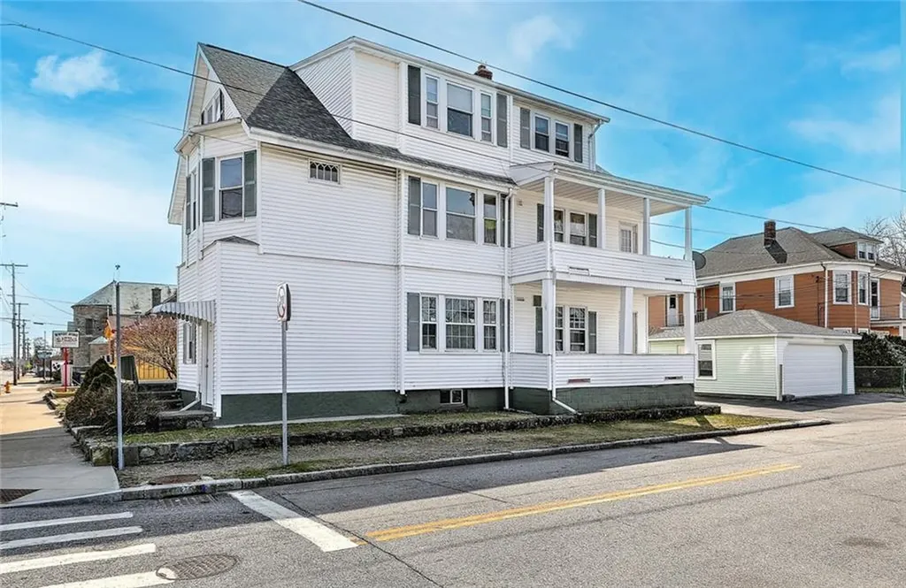 1108 Newport Avenue Pawtucket RI 02861