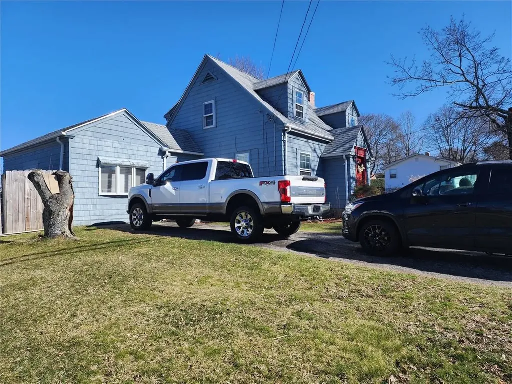 18 Harding Avenue Johnston RI 02919