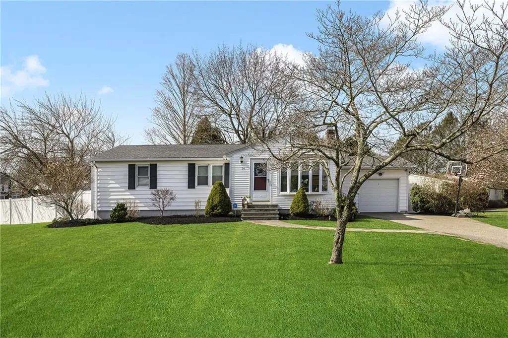 94 Douglas Road Warwick RI 02886