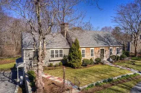 46 North Lake Drive Barrington RI 02806