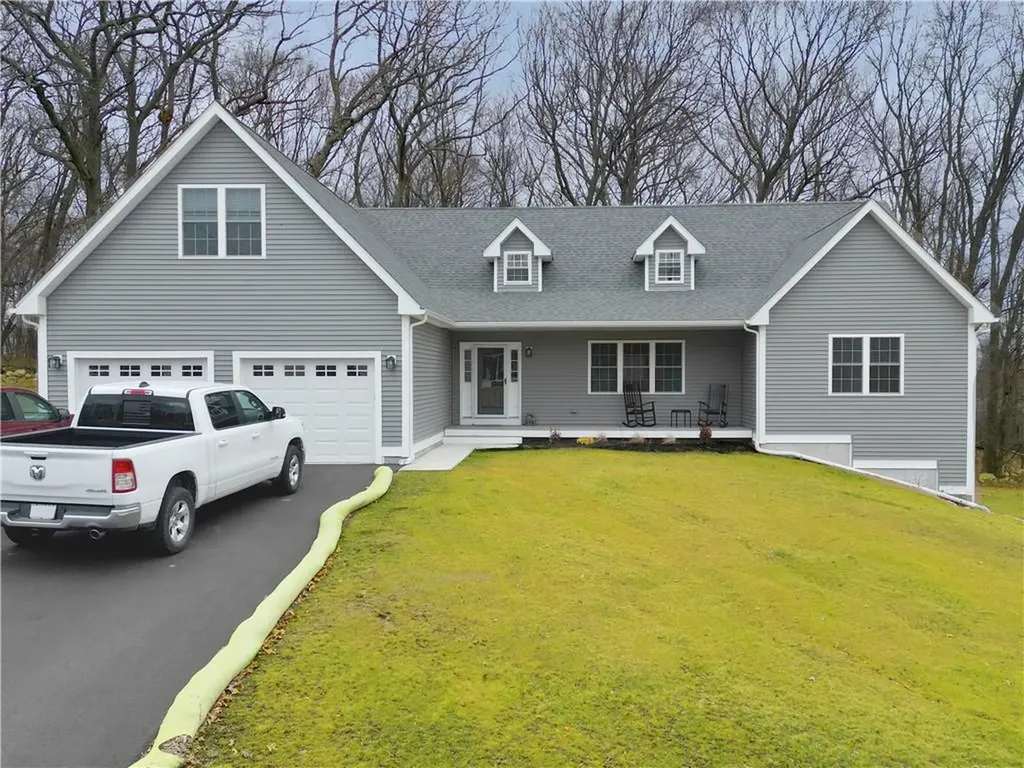 12 Lake View Court Johnston RI 02919