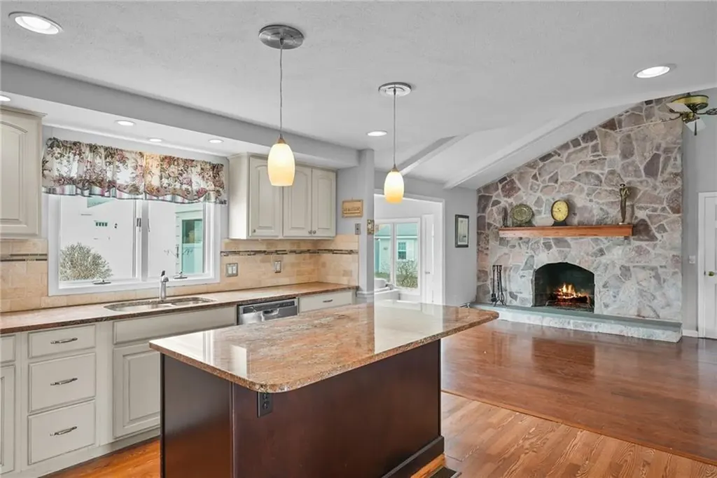33 Sorrell Road North Providence RI 02904