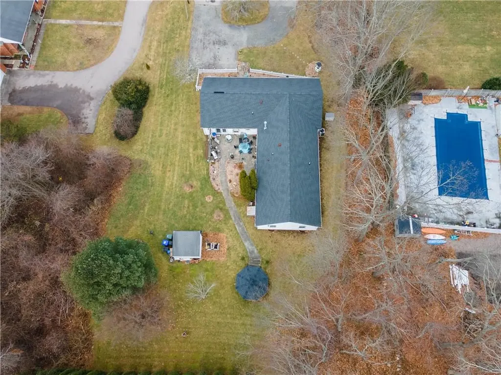 27 Nichols Lane Westerly RI 02891