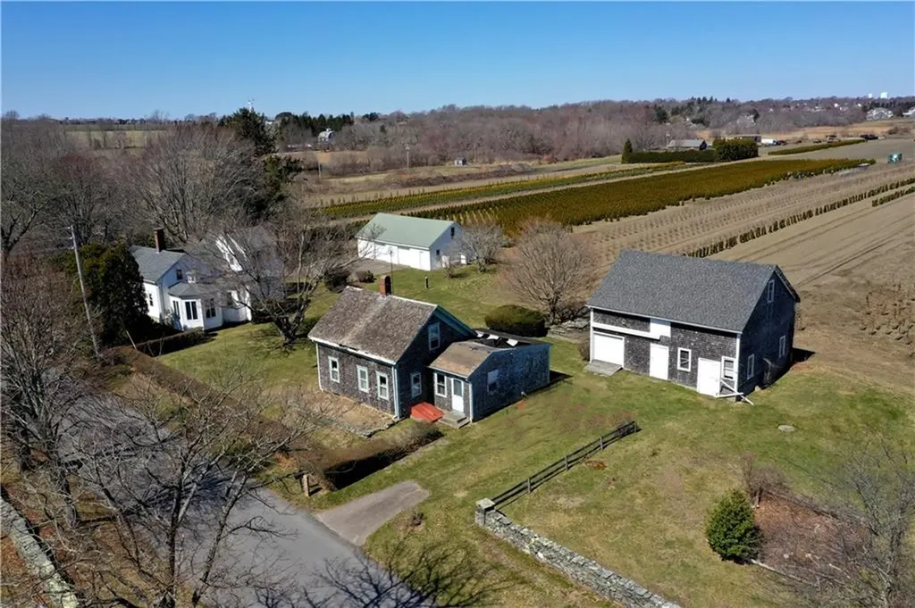 298 310 Glen Road Portsmouth RI 02871