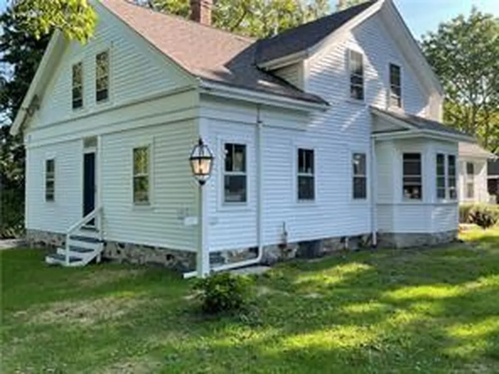 4502 Main Road Tiverton RI 02878