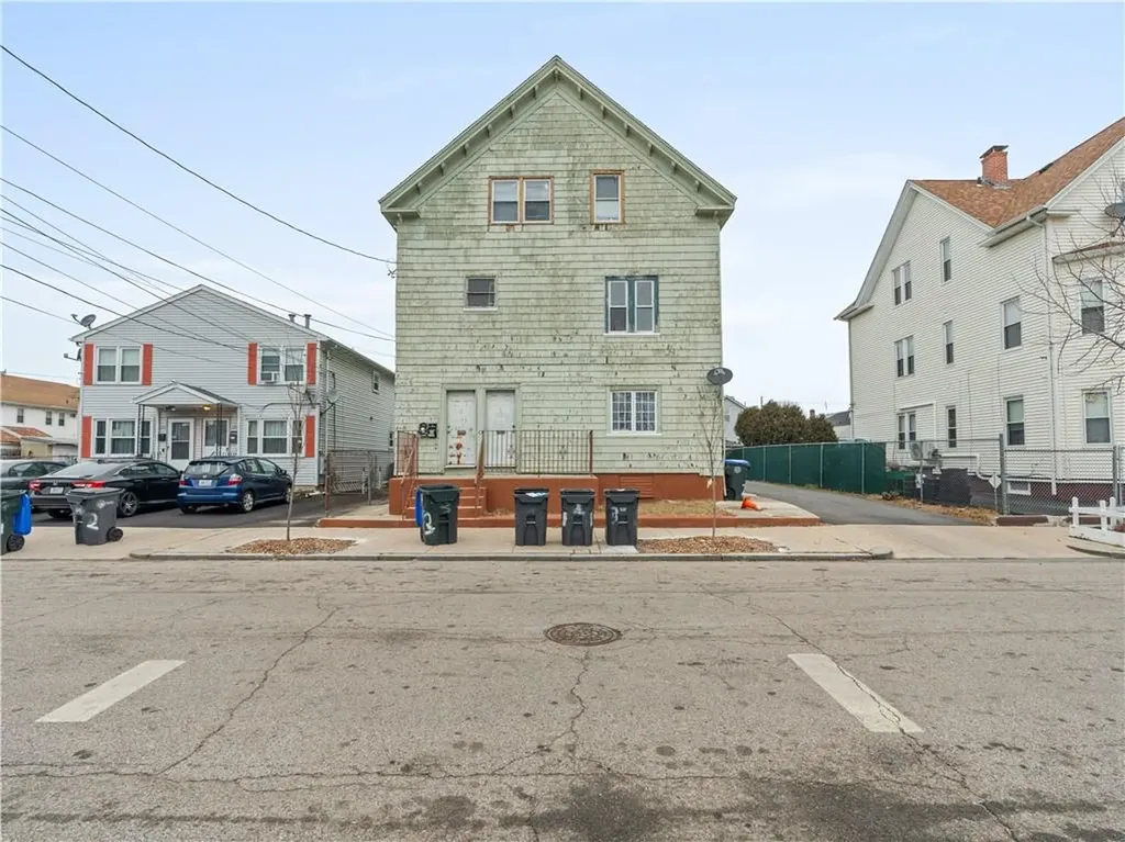 117 Sterling Avenue Providence RI 02909