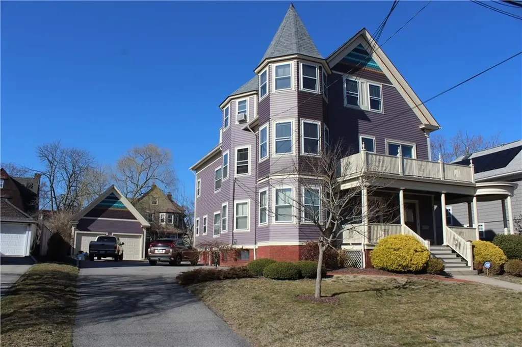 133 Columbia Avenue Cranston RI 02905