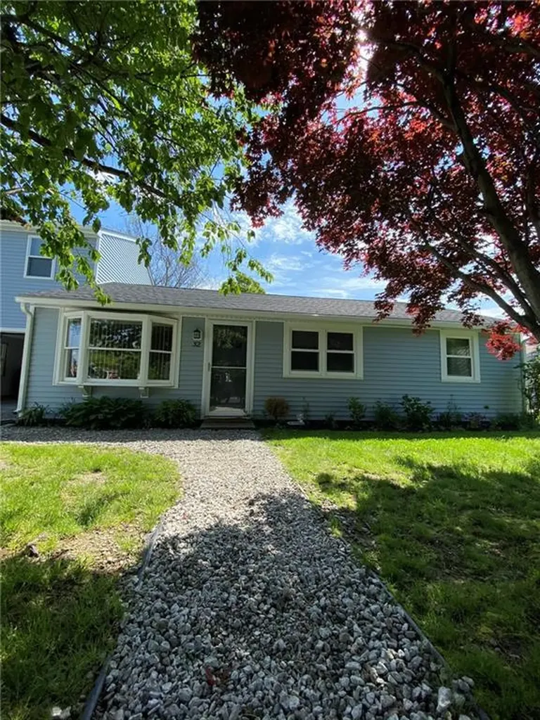 32 Primrose Road Bristol RI 02809