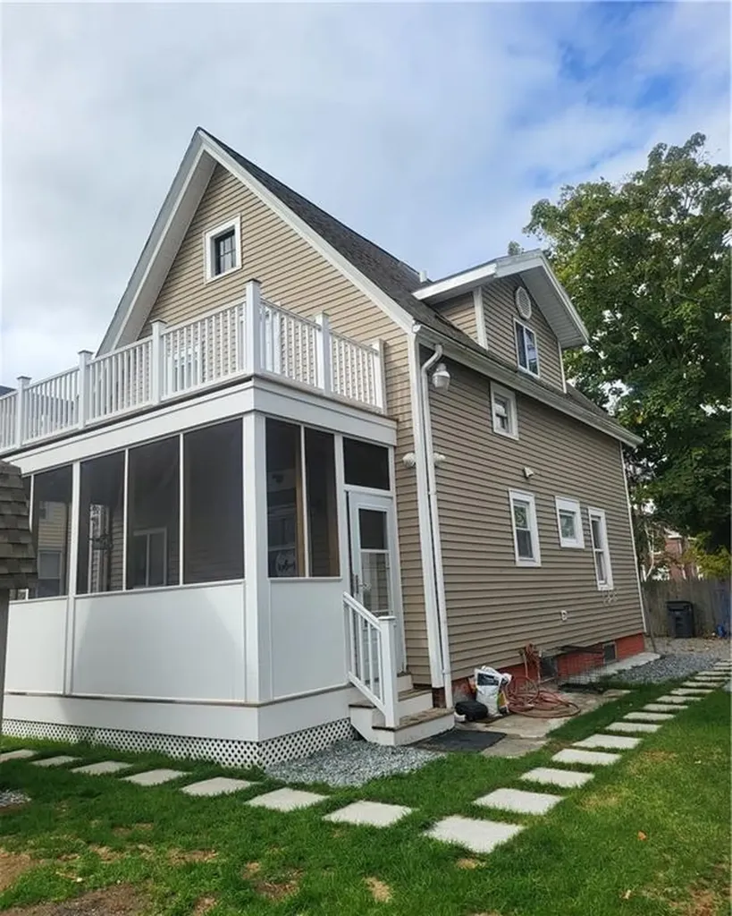 15 Elder Place Providence RI 02909