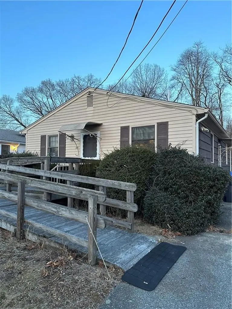 88 Plain Street Pawtucket RI 02860
