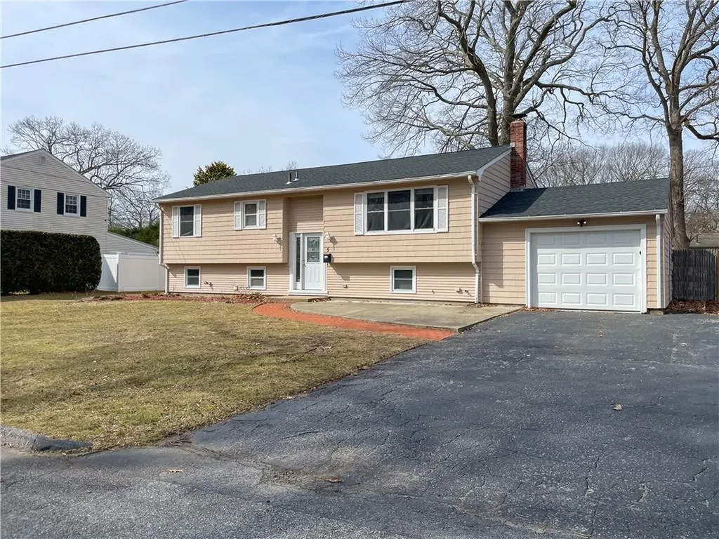 5 Belvedere Drive Warwick RI 02889