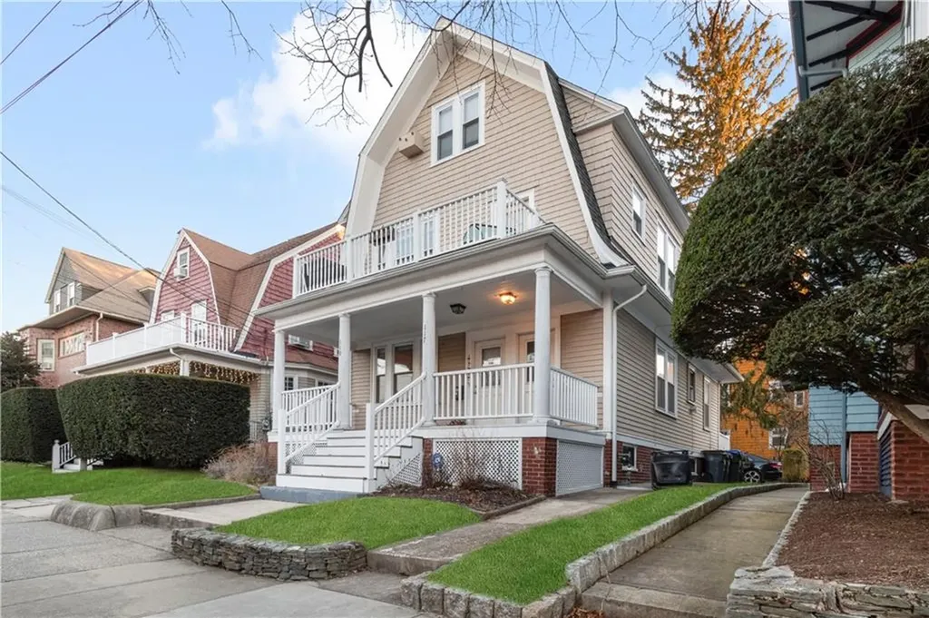 117 Elmgrove Avenue Providence RI 02906