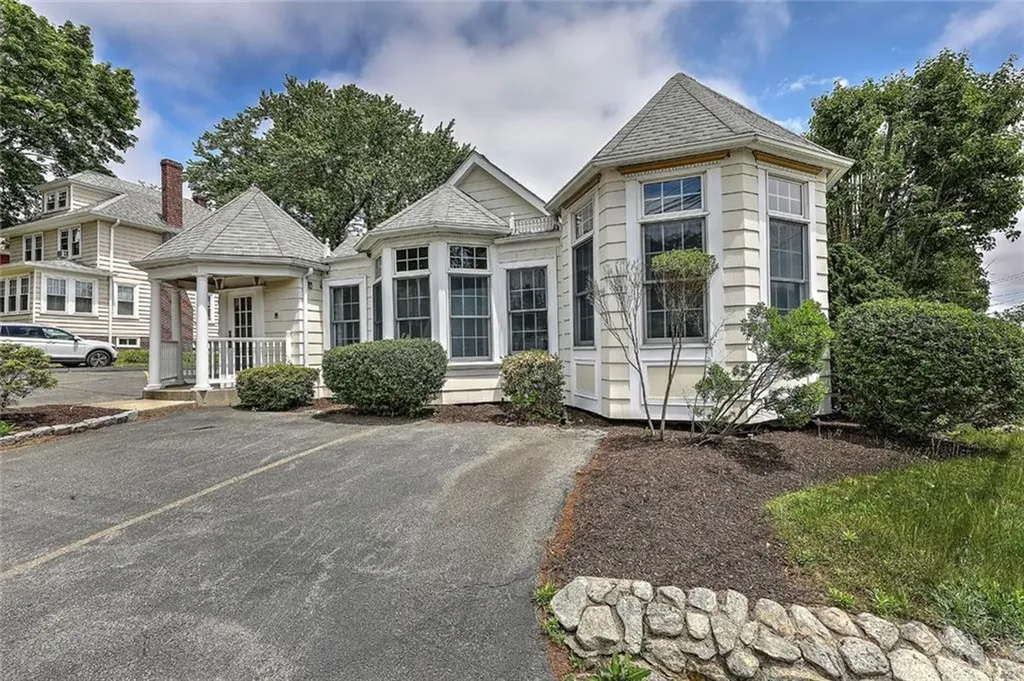 1339 Smith Street North Providence RI 02908